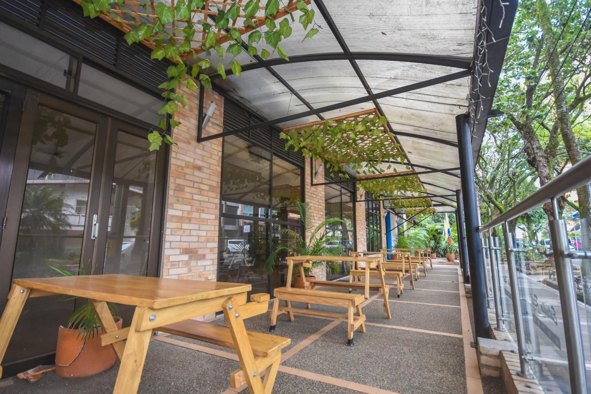 Hotel Estadio Real Medellin Exterior photo